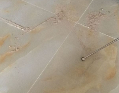 通榆瓷砖空鼓维修公司分享粘合剂选择不当在瓷砖铺贴过程中可能导致以下问题