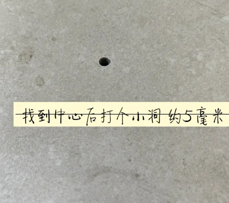 通榆瓷砖空鼓维修公司专业解答在瓷砖铺贴过程中，如果砂料搅拌不均匀，将会带来以下问题